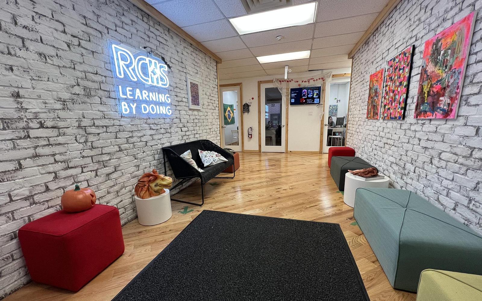 Royal Canadian Institute of International Studies (RCIIS) - 媒體 1